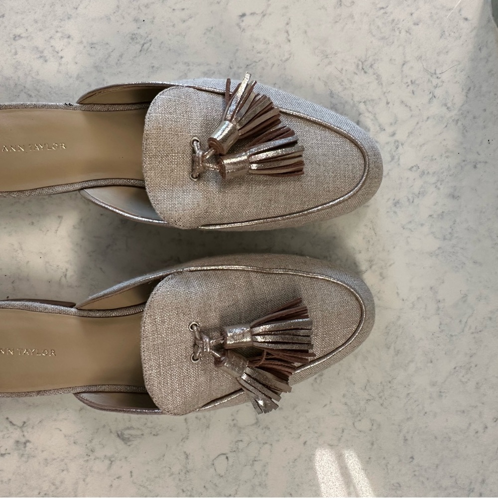Ann Taylor Tan Tassel Loafers Flats